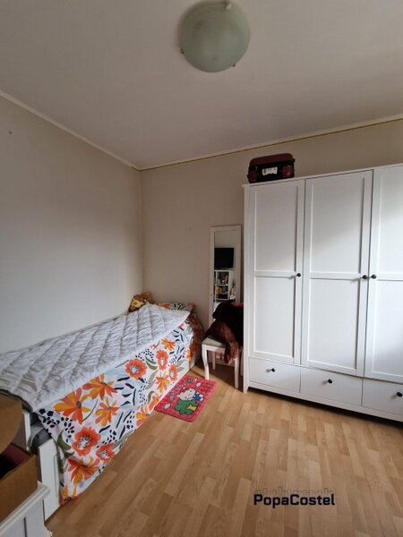Otopeni Grivita vila 5 camere P+1E+M teren 200 mp constructie 2005