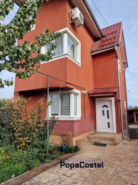 Otopeni Grivita vila 5 camere P+1E+M teren 200 mp constructie 2005